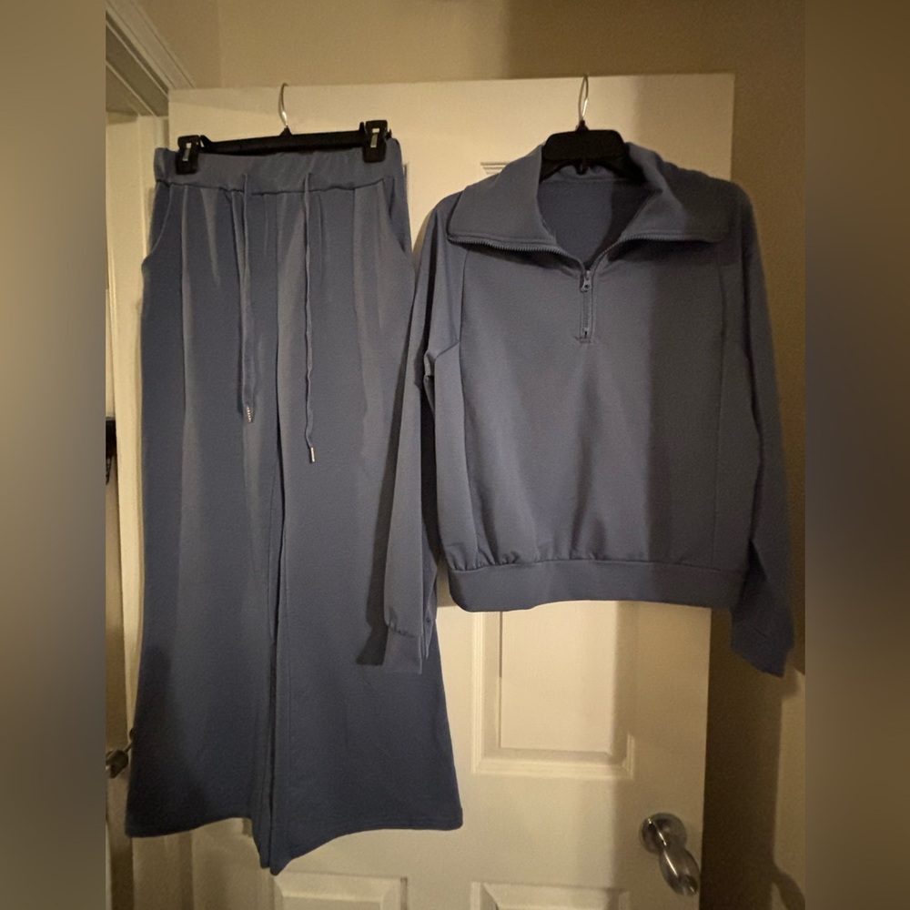 2 piece track suit